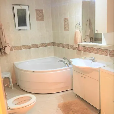 Lejlighed Guarantee Yourself A Wonderful In 3 Bed And Popular Community *