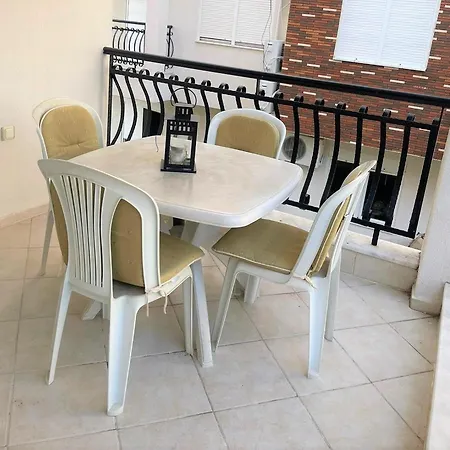 Lejlighed Guarantee Yourself A Wonderful In 3 Bed And Popular Community